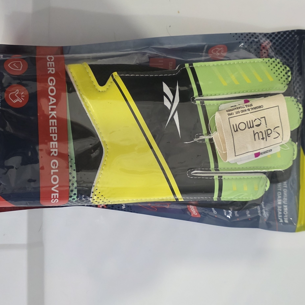 Reebok Junior Protective Gear in Navy and Red